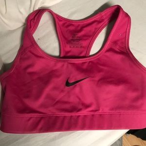 sports bra
